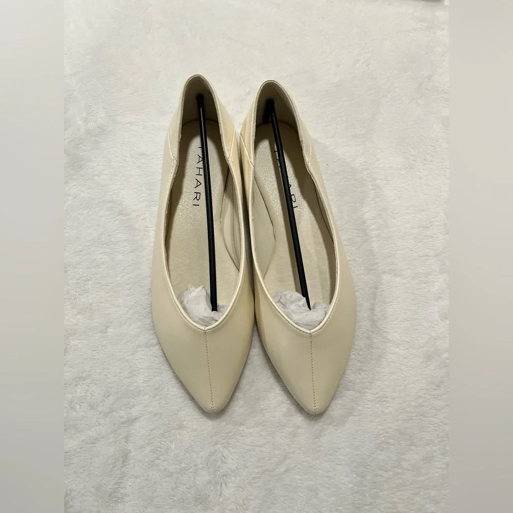Tahari Cream Leather Pointed-Toe Flats